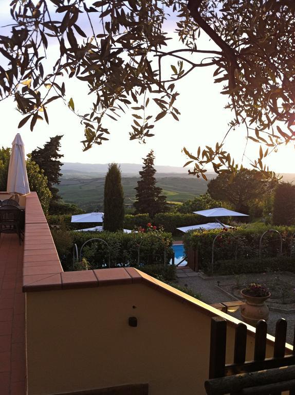 Podere Le Monache Монтайоне Екстериор снимка