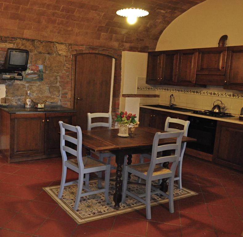 Podere Le Monache Монтайоне Екстериор снимка