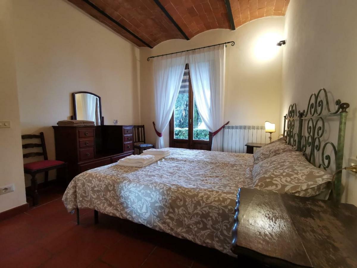 Podere Le Monache Монтайоне Екстериор снимка