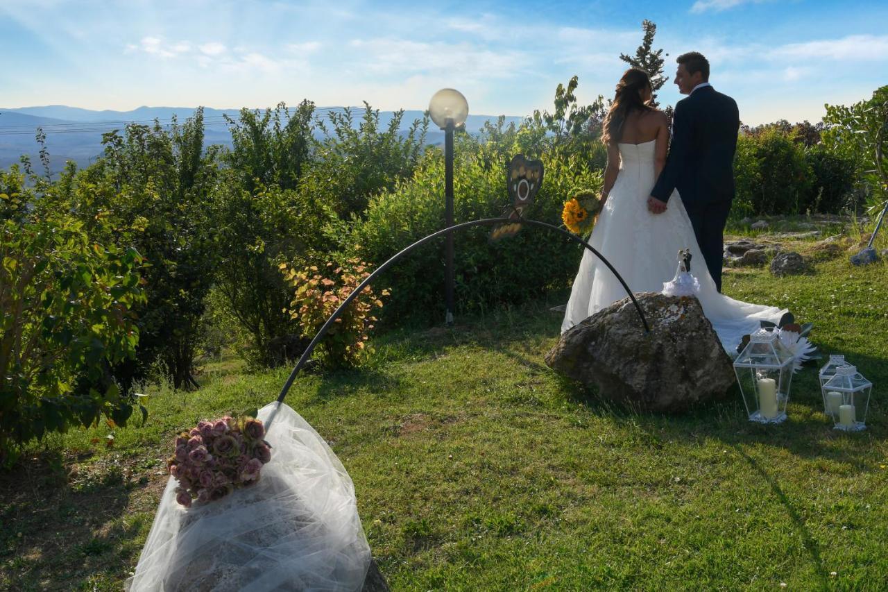 Podere Le Monache Монтайоне Екстериор снимка